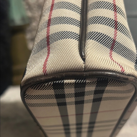 Burberry Canvas Nova Check Medium Square Tote - Picture 13 of 16